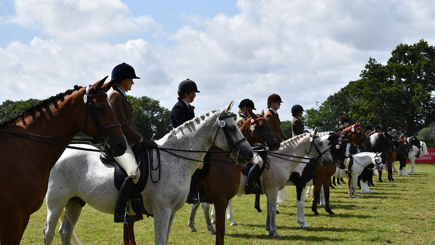 Annonce des juges du Royal International Horse Show (RIHS) 2024