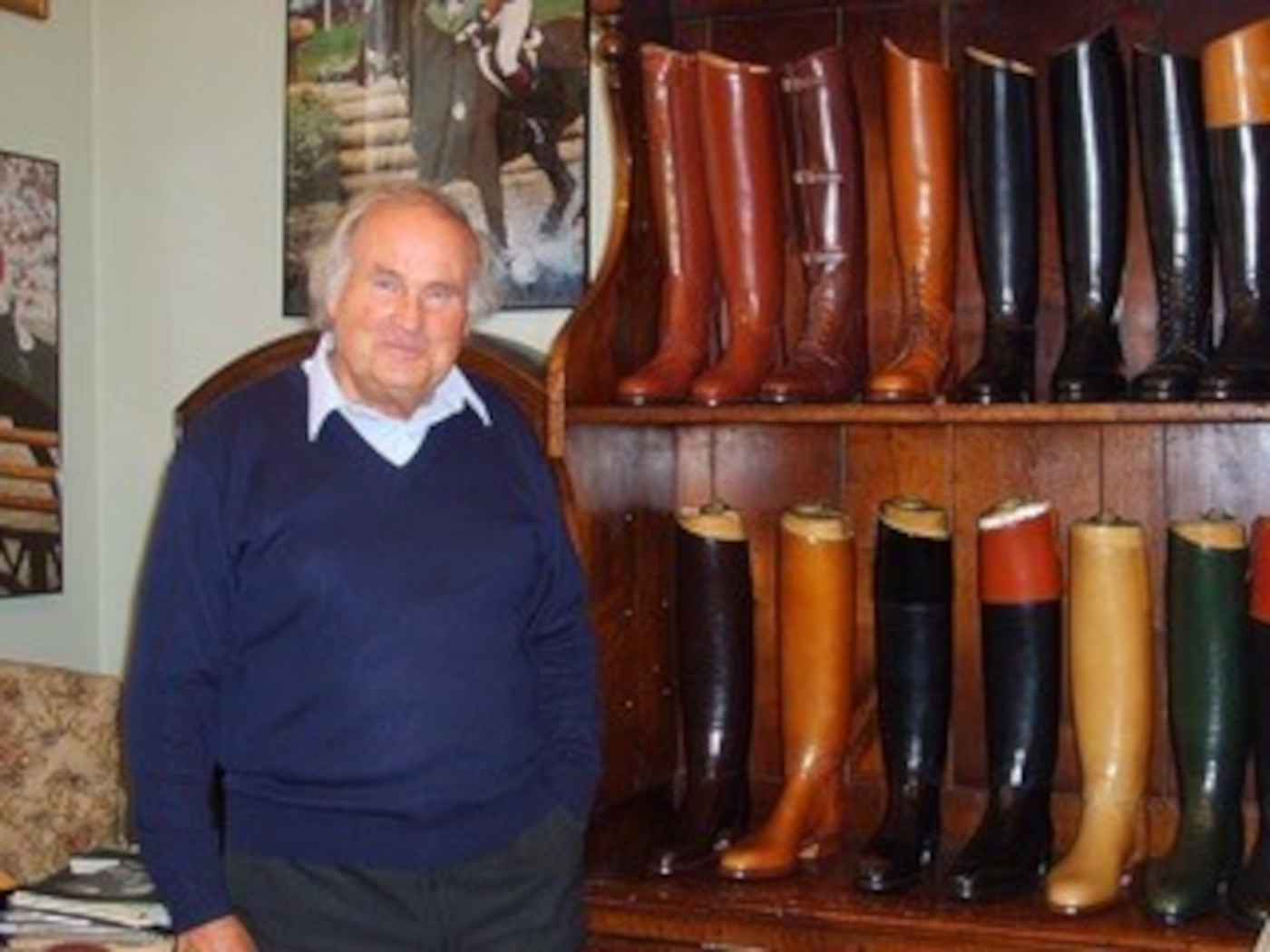 "Les membres de la famille royale, les meilleurs compétiteurs et les personnalités célèbres voulaient tous ses bottes" : adieu au célèbre bottier