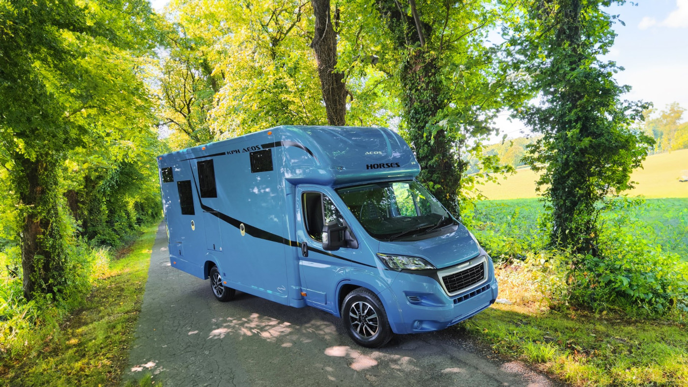 « Les chevaux sont une cargaison précieuse » : les propriétaires rappelés aux risques liés à la surcharge des vans