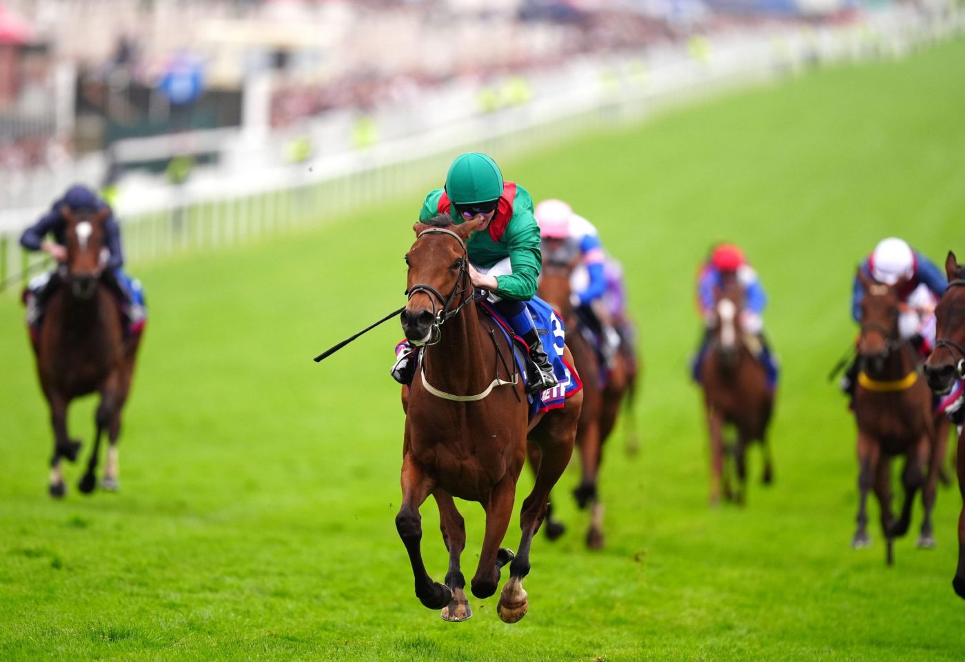 Résultat d'Epsom Oaks 2024 – "Une journée vraiment spéciale" alors qu'Ezeliya triomphe
