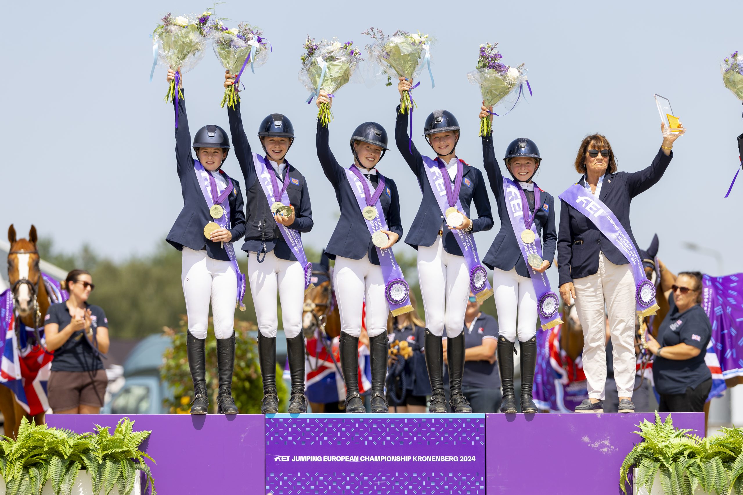 L'équipe britannique des enfants médaillée d'or aux Championnats d'Europe