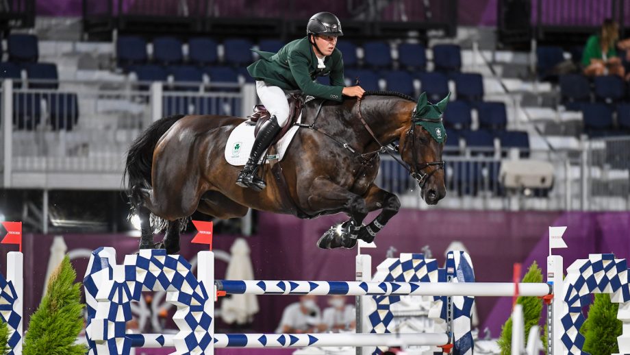 Le Cavalier Irlandais Bertram Allen Se Retire Des JO De Paris Du Chien Le Cavalier Irlandais Bertram Allen Se Retire Des JO De Paris Du Chien