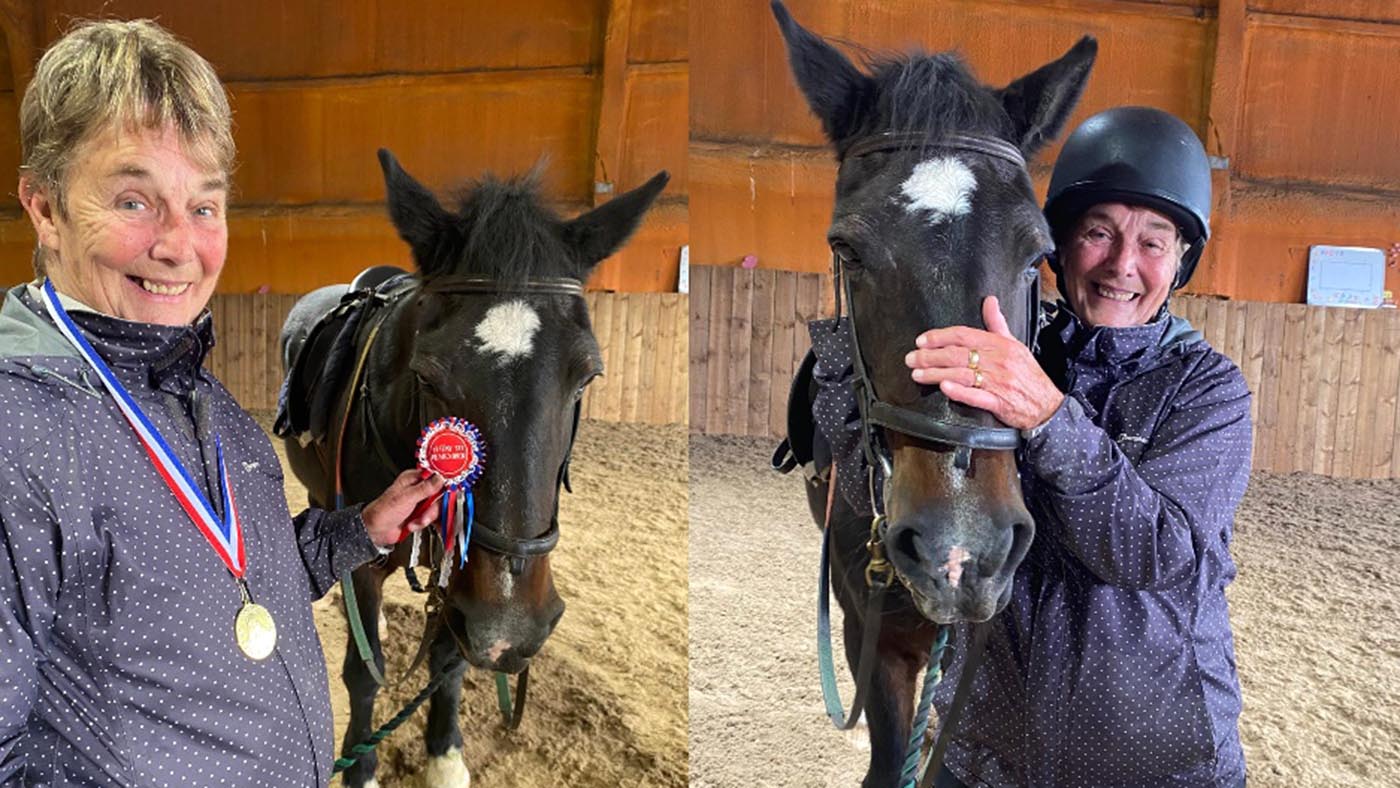 « Le plus grand sourire » : une grand-mère qui a sauté en parachute à 70 ans fait sa première balade à cheval à 82 ans