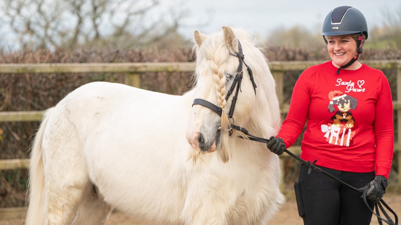 L'arrivée « surprise » d'un étalon poney borgne mène à une fin heureuse