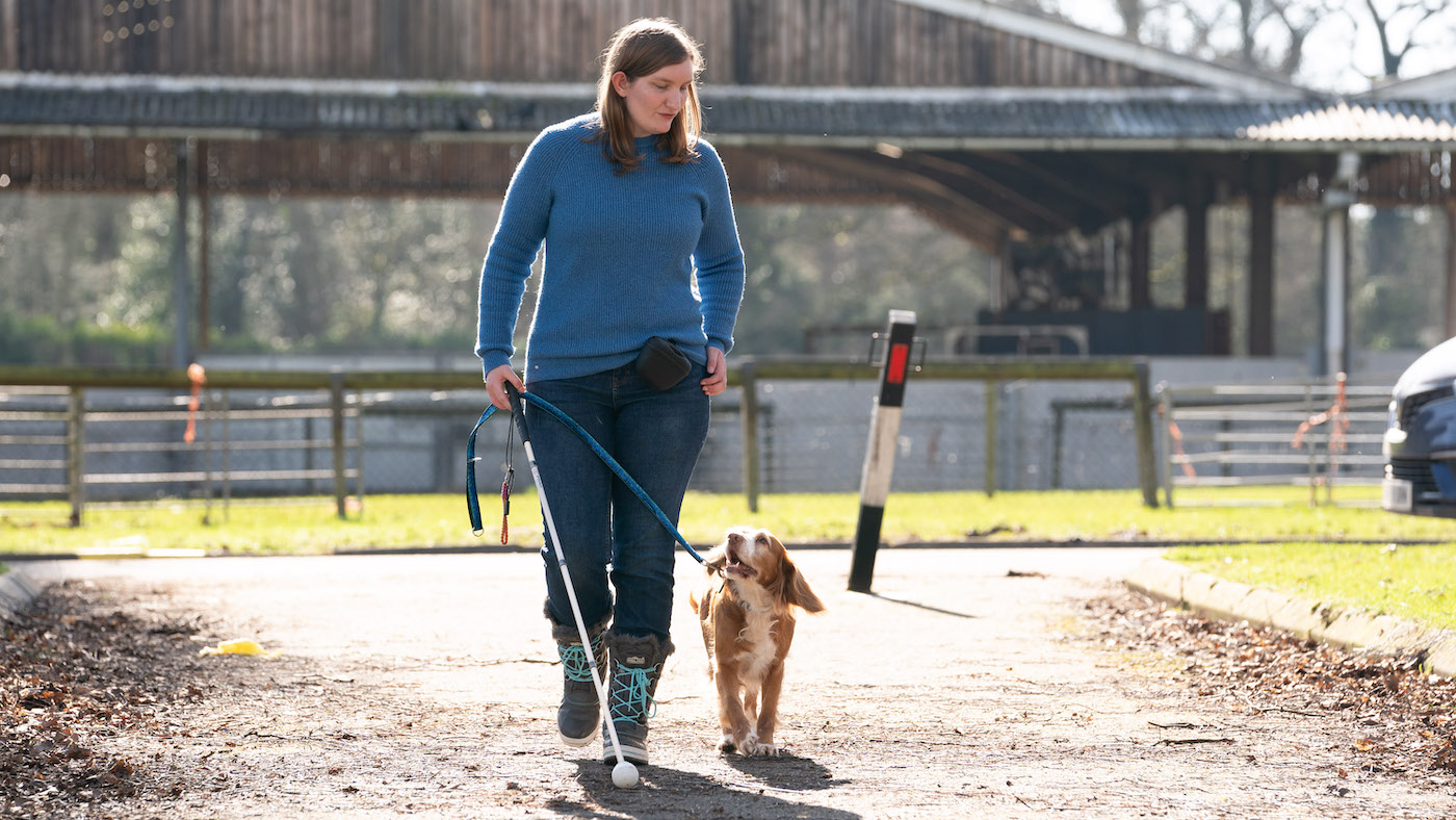 Crufts rêve pour la femme qui a subi de graves blessures dans la conduite FA