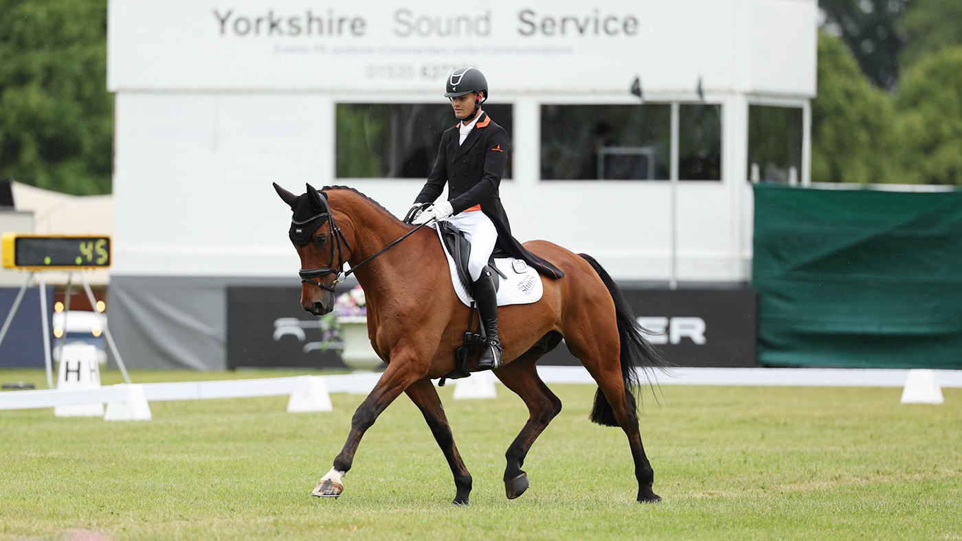 Tom Woodward mène Bramham Horse Trials Dishings pour les moins de 25 ans