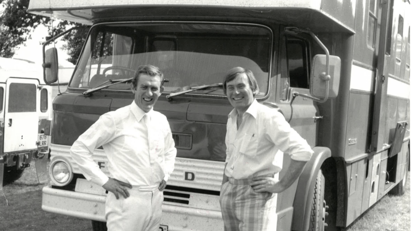 Adieu Brian Oakley, qui a lancé les boîtes à cheval de luxe d'aujourd'hui, à l'âge de 92 ans