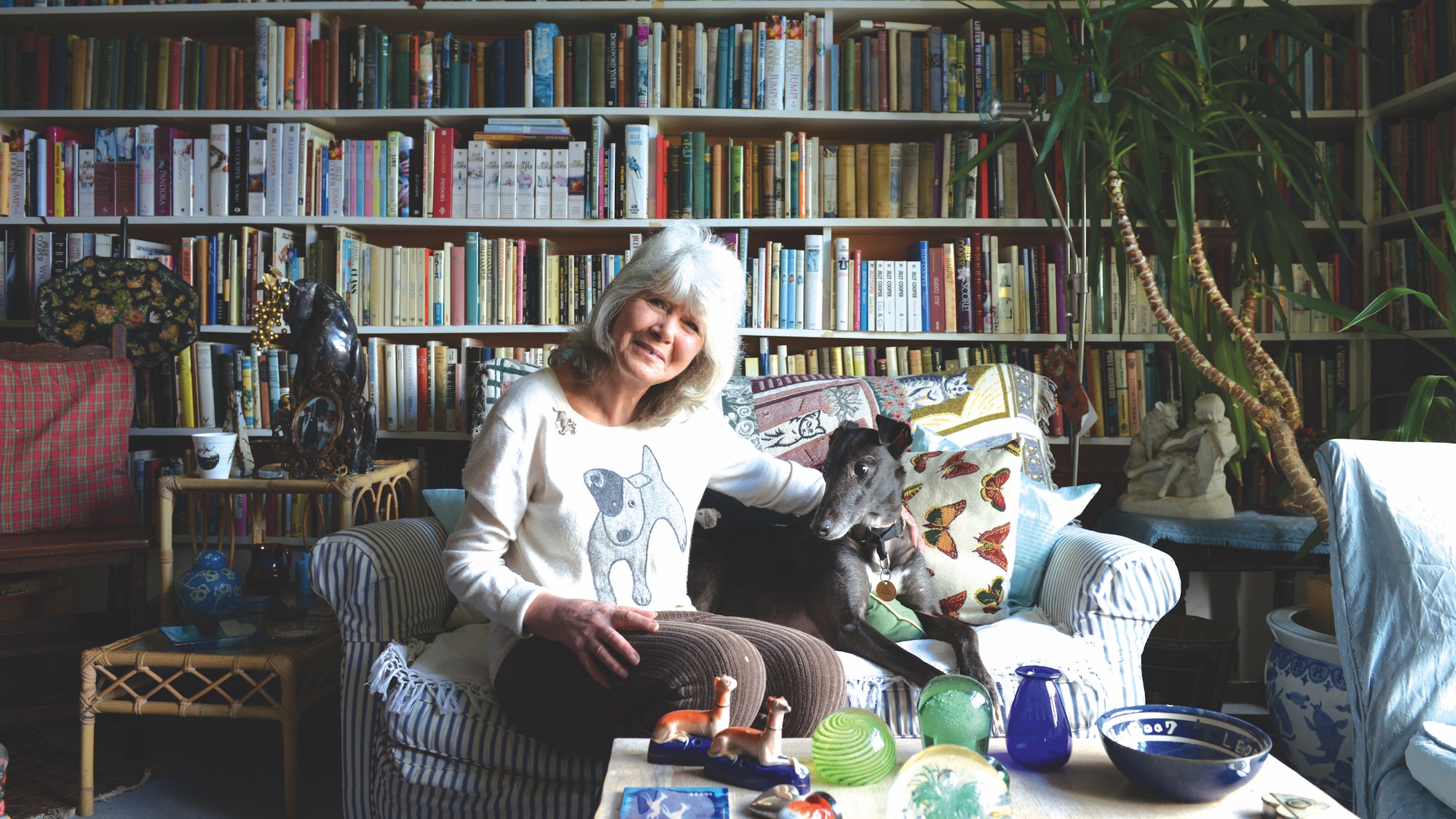 Une «lumière brillante» est sortie: adieu à National Treasure Dame Jilly Cooper, 88 ans