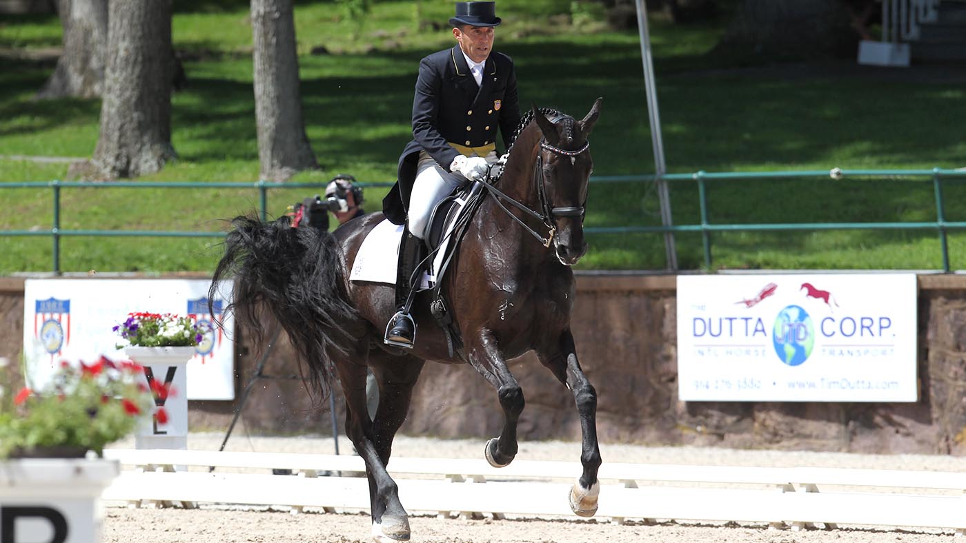 "Techniques d'entraînement odieuses et abusives" : un ancien cavalier olympique suspendu de toute compétition