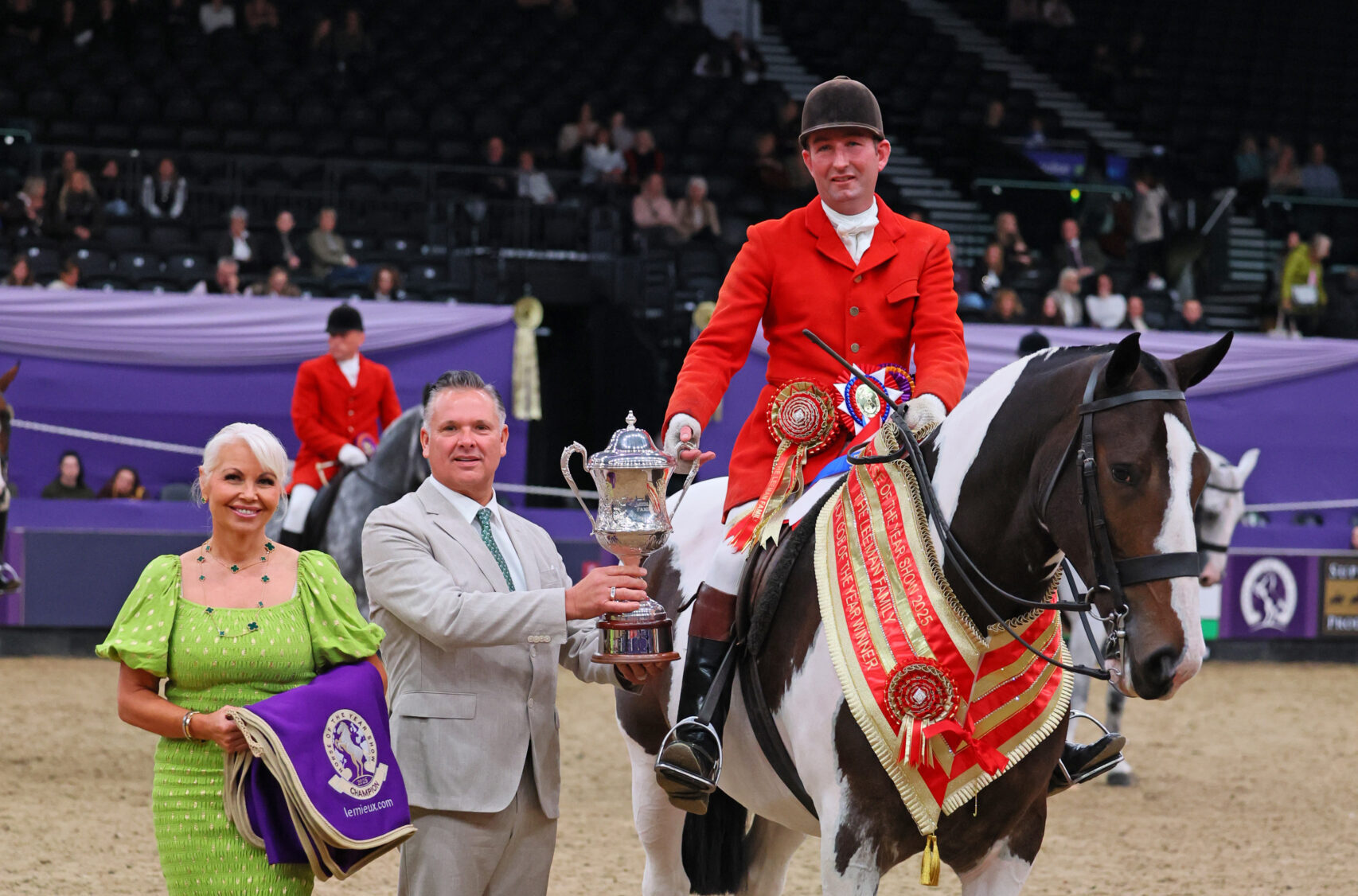 Titre HOYS maxi cob de l'année pour le cob qui aime montrer
